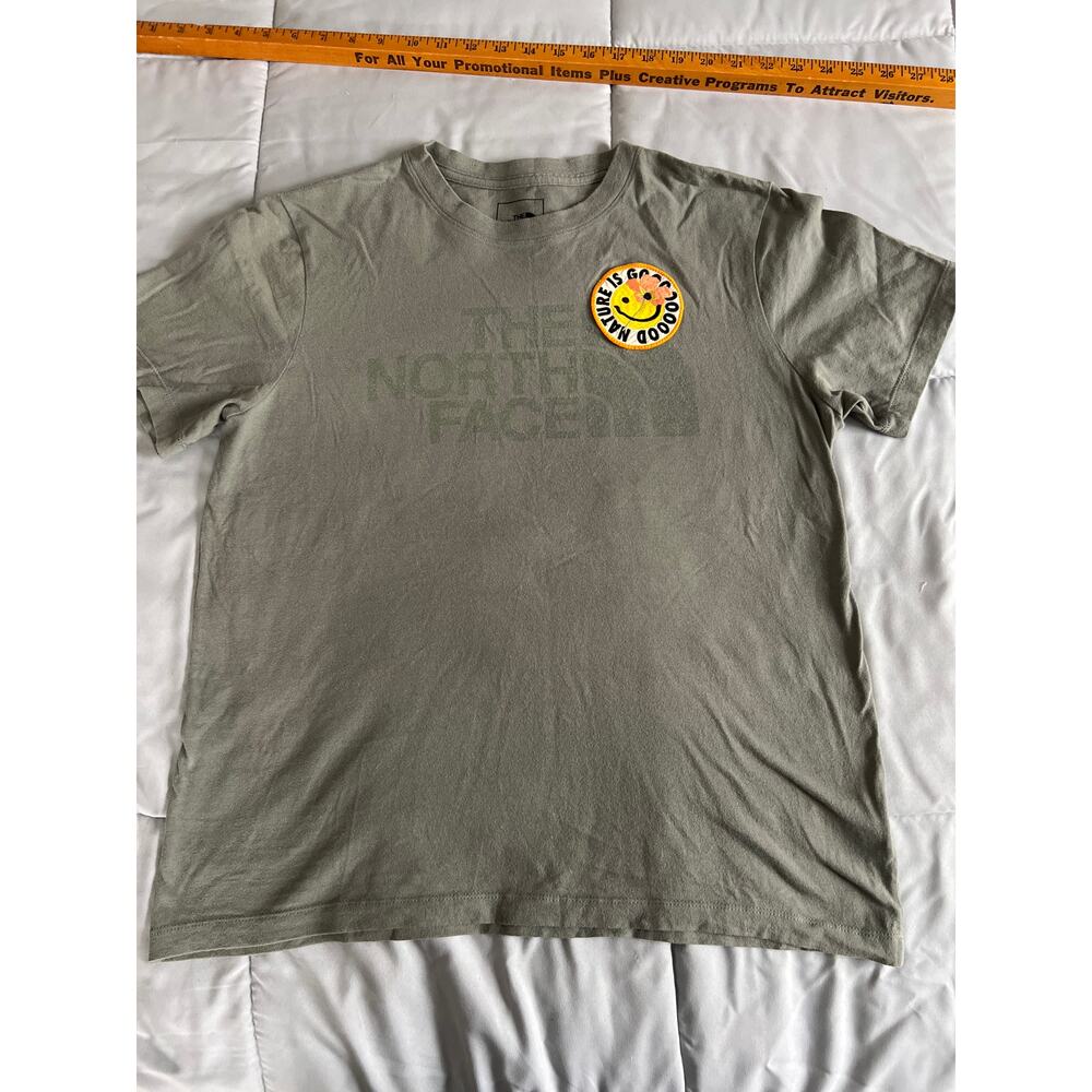 North Face Women’s Patch Olive green T-shirt sz S‎ 100% cotton